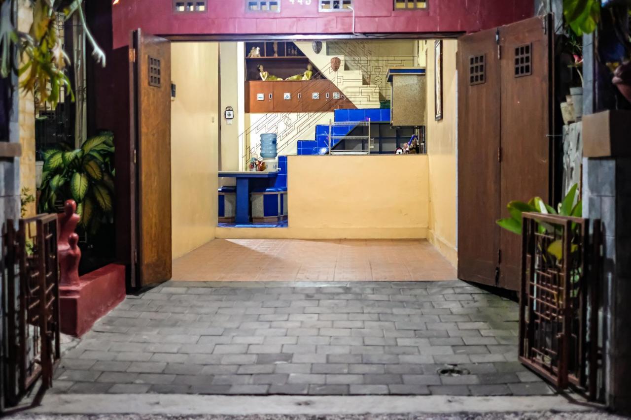 Unique Homestay 443 ジョグジャカルタ エクステリア 写真