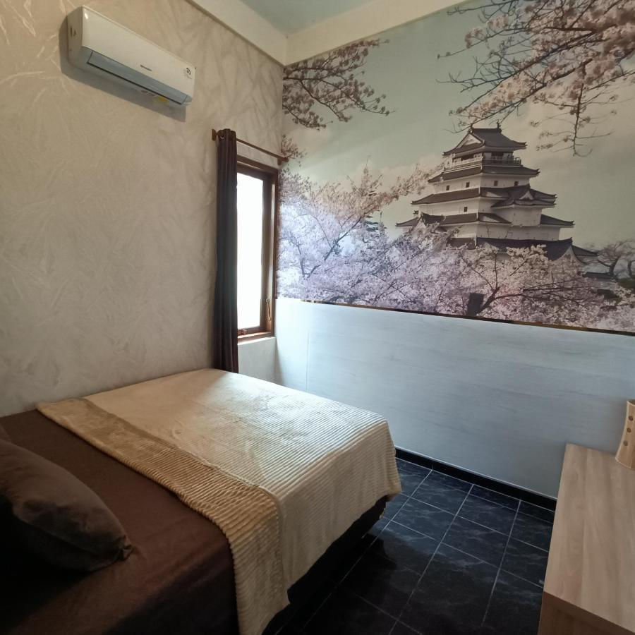 Unique Homestay 443 ジョグジャカルタ エクステリア 写真