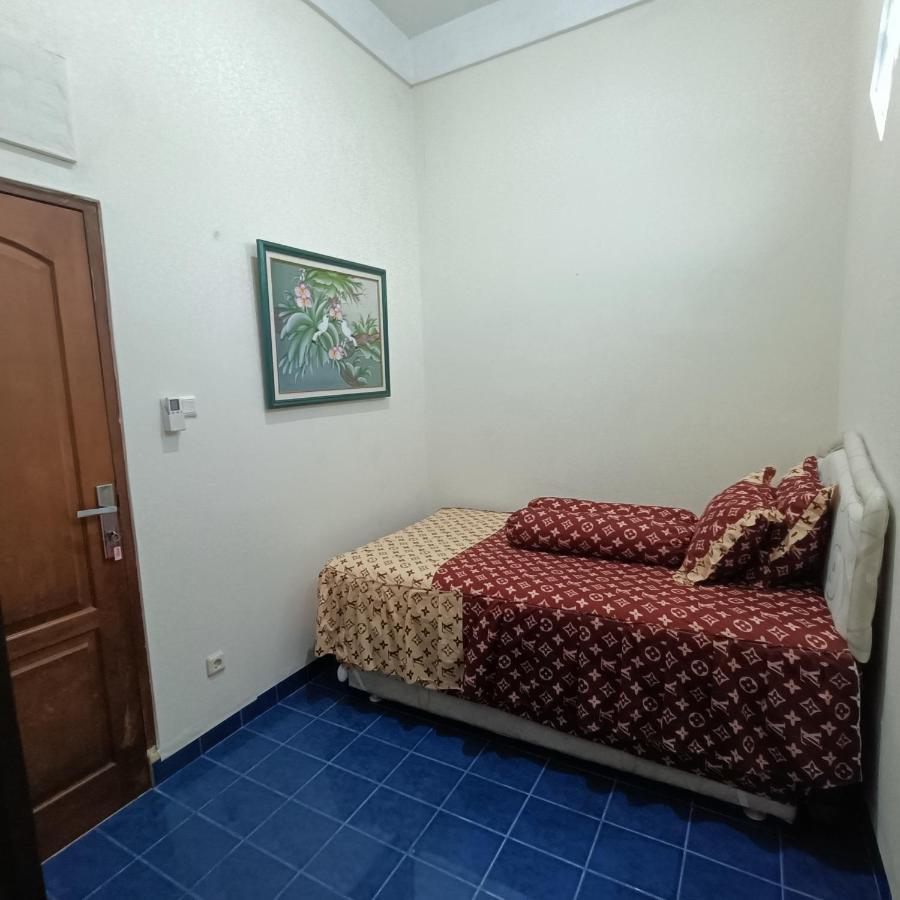 Unique Homestay 443 ジョグジャカルタ エクステリア 写真