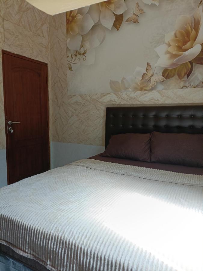 Unique Homestay 443 ジョグジャカルタ エクステリア 写真