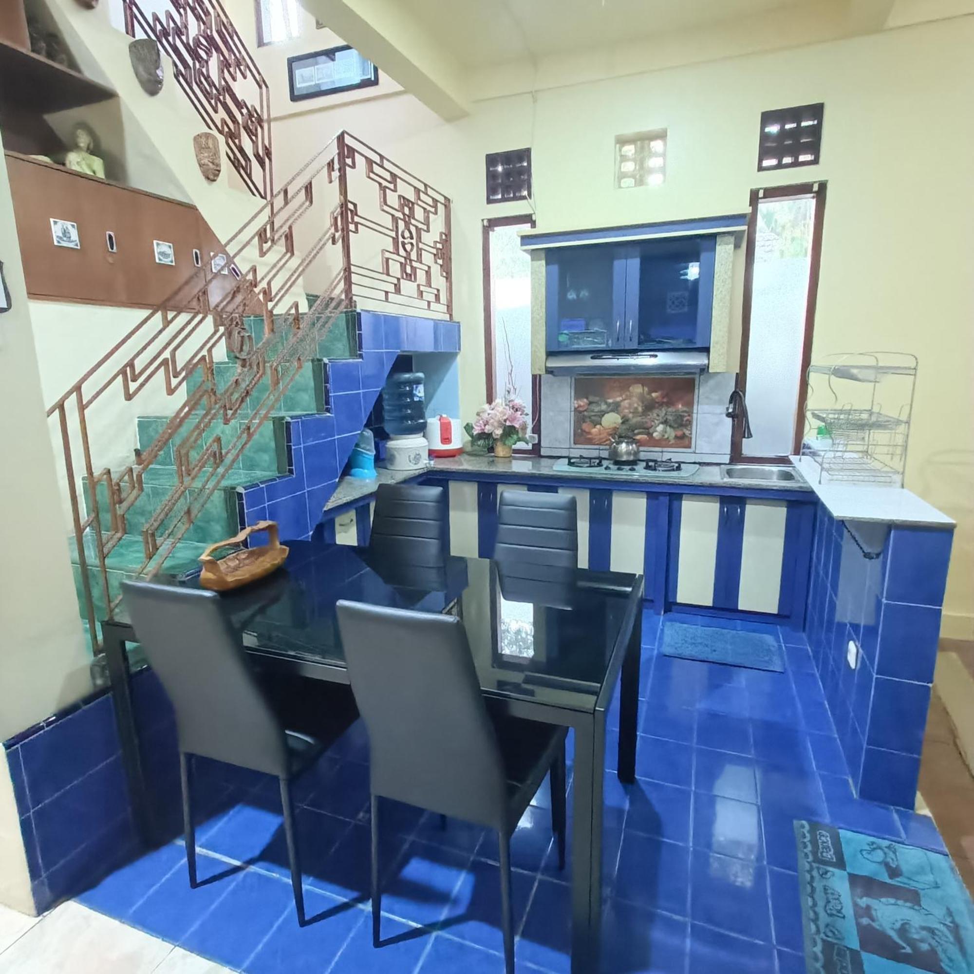 Unique Homestay 443 ジョグジャカルタ エクステリア 写真